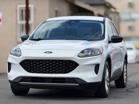 Used 2022 Ford Escape SE FWD image 6