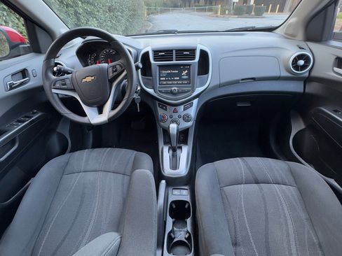 Used 2017 Chevrolet Sonic LT image 19