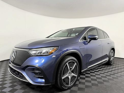Used 2023 Mercedes-Benz EQE 500 4MATIC SUV image 2