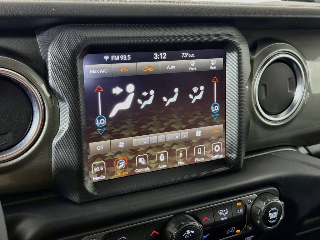 Used 2023 Jeep Wrangler Unlimited Sahara AWD/4WD image 16