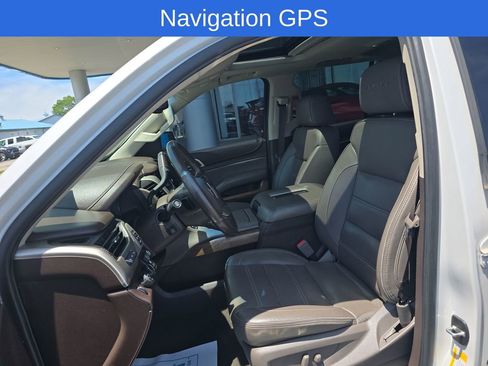 Used 2020 GMC Yukon Denali w/ Denali Premium Package AWD/4WD image 8