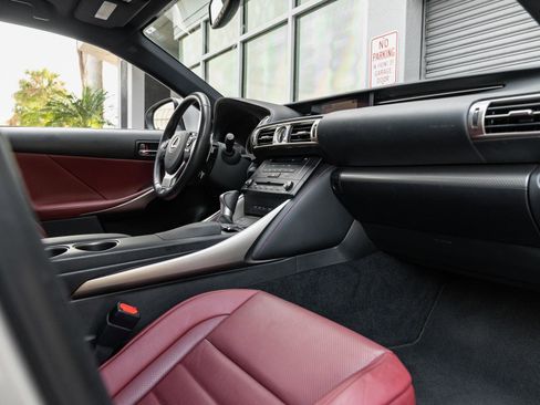 Used 2016 Lexus IS 200t image 2