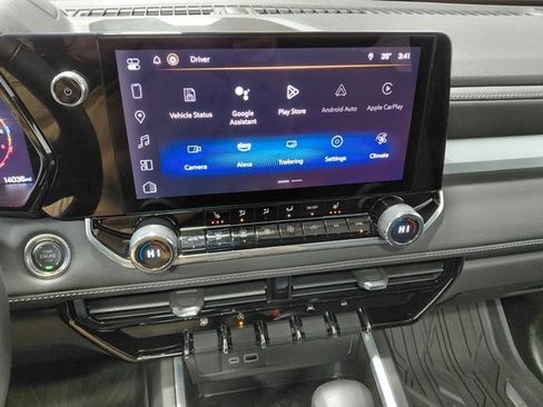 Used 2024 Chevrolet Colorado LT w/ LT Convenience Package III image 34