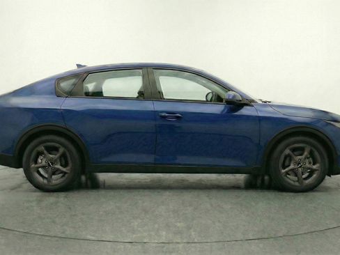 Used 2025 Kia K4 LXS image 11