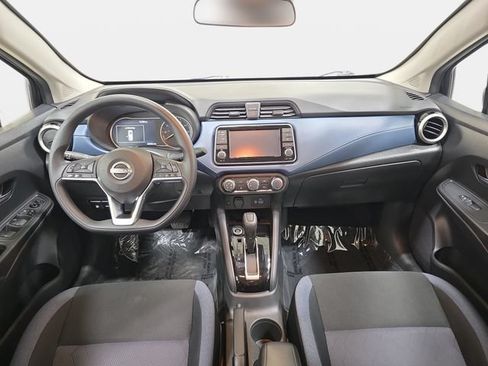 Used 2025 Nissan Versa SV FWD image 10