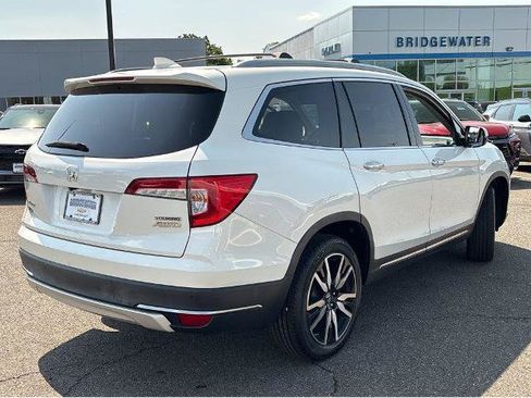 Used 2019 Honda Pilot Touring image 10