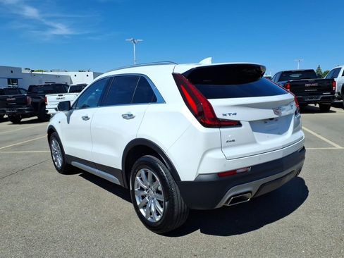 Used 2023 Cadillac XT4 Premium Luxury w/ Cold Weather Package AWD/4WD image 7