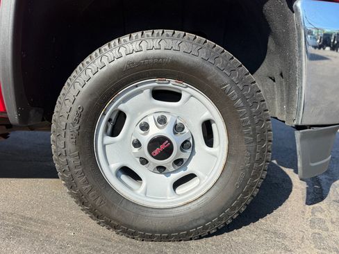 Used 2018 GMC Sierra 2500 2WD Regular Cab image 18