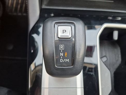Used 2025 Mitsubishi Outlander SE AWD/4WD image 20