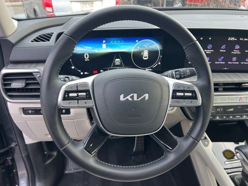 Used 2023 Kia Telluride SX image 12