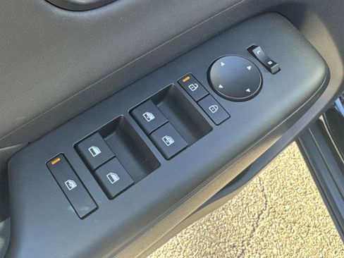 Certified 2025 Hyundai Kona Limited image 15