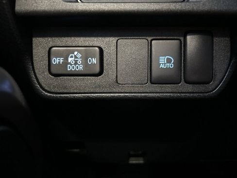 Used 2019 Toyota Tacoma SR5 image 16