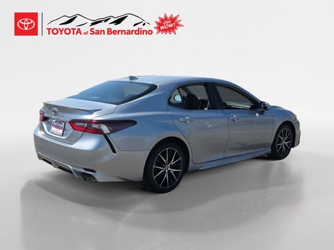 Certified 2024 Toyota Camry SE FWD image 5