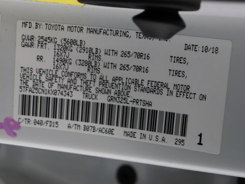 Used 2019 Toyota Tacoma TRD Off-Road image 37