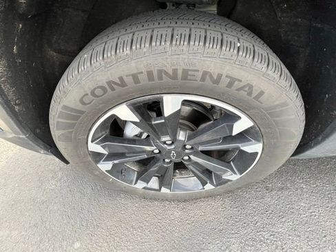 Used 2025 Chevrolet Equinox RS w/ Safety and Technology Package image 5