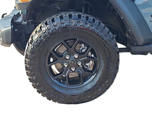 Used 2025 Jeep Wrangler Unlimited Sport AWD/4WD image 26
