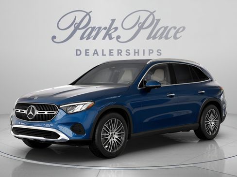 Certified 2026 Mercedes-Benz GLC 300 image 1