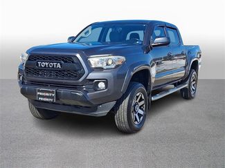 Used 2016 Toyota Tacoma SR5 w/ SR5 Appearance Package (SN) video 1