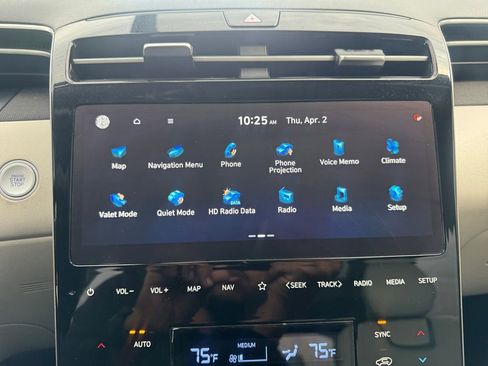 Used 2024 Hyundai Tucson Limited image 26