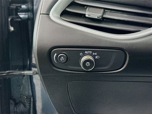 Used 2021 Chevrolet Malibu RS image 10