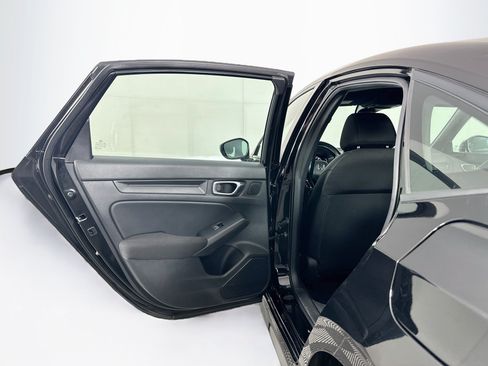 Used 2025 Honda Civic Sport image 25