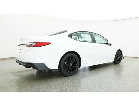 New 2026 Toyota Camry SE image 25