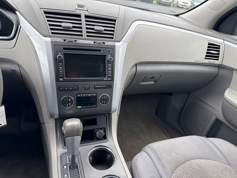 Used 2010 Chevrolet Traverse LT w/ Personal Connectivity Package AWD/4WD image 17