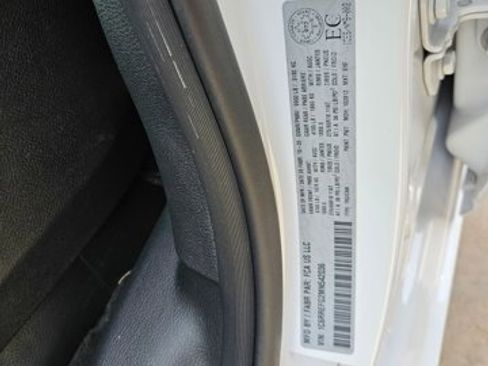 Used 2021 RAM 1500 Big Horn image 25