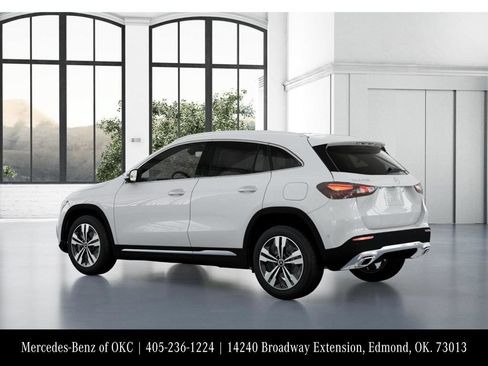 New 2026 Mercedes-Benz GLA 250 image 30