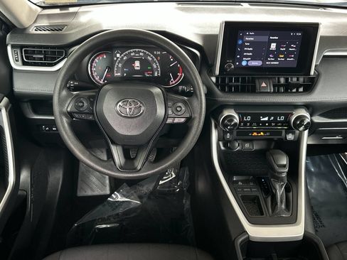 Used 2025 Toyota RAV4 XLE FWD image 13