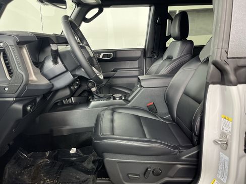 New 2026 Ford Bronco Outer Banks w/ Sasquatch Package AWD/4WD image 10