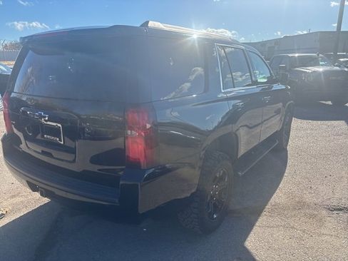 Used 2019 Chevrolet Tahoe LS image 3