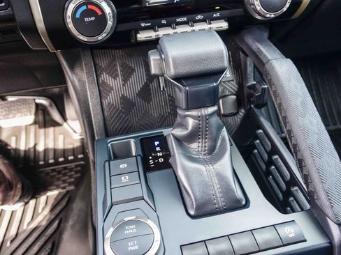 Certified 2026 Toyota Tacoma SR5 image 28