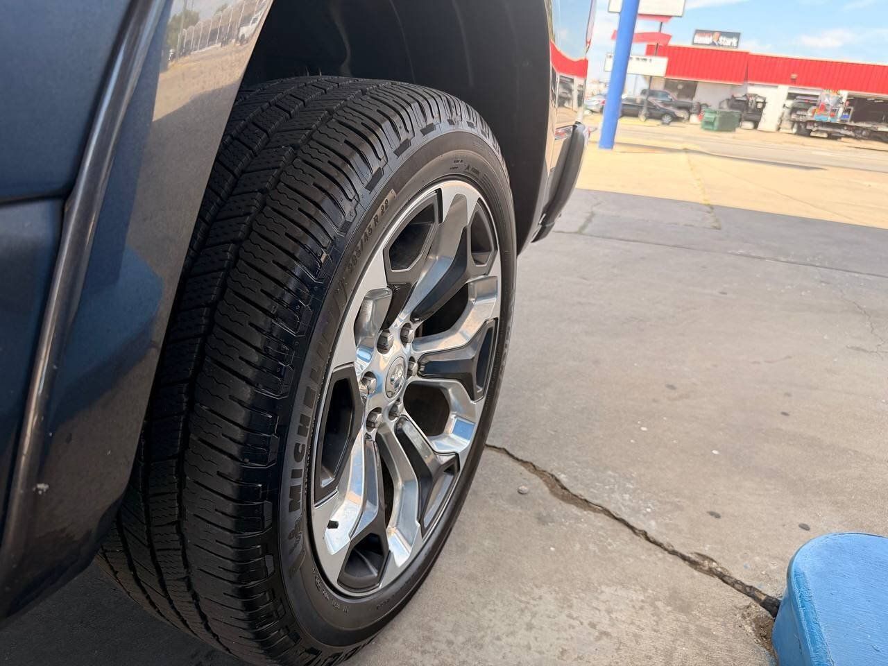 Used 2019 RAM 1500 Limited w/ Advanced Safety Group AWD/4WD image 33