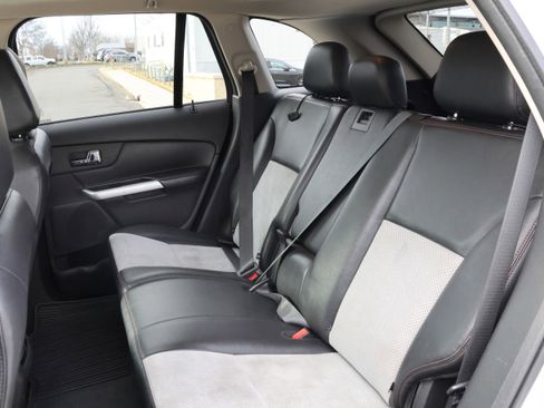 Used 2013 Ford Edge SEL image 33