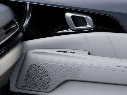 New 2026 Kia Carnival SX Prestige image 25