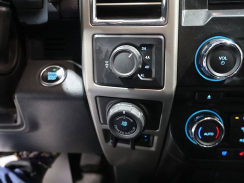 Used 2016 Ford F150 Lariat AWD/4WD image 29