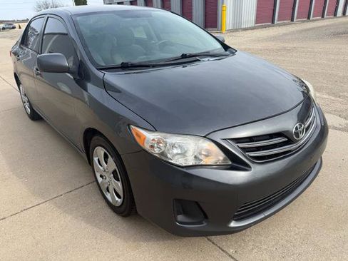 Used 2013 Toyota Corolla LE image 5