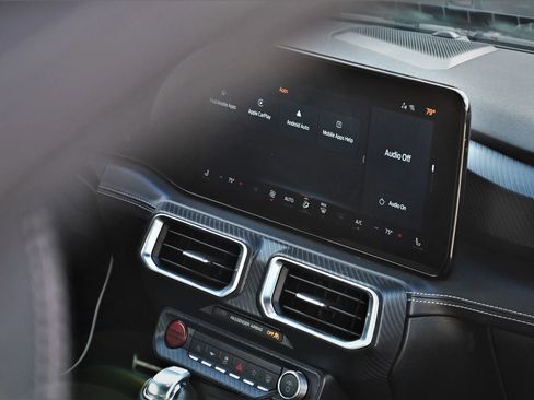 Used 2025 Ford Mustang Premium image 13