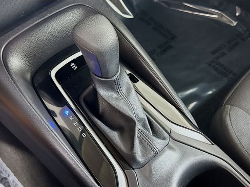 Used 2025 Toyota Corolla LE image 20