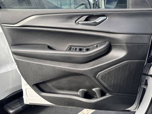 Certified 2024 Jeep Grand Cherokee Laredo w/ Trailer Tow Package image 26