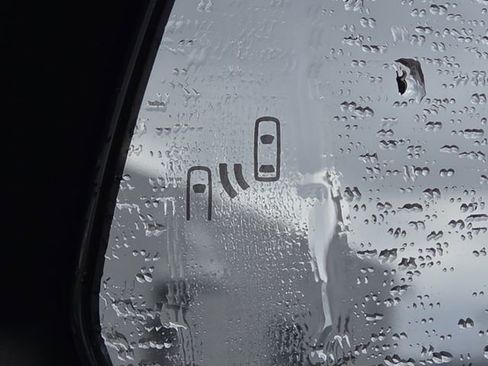 Used 2021 Toyota Tacoma TRD Off-Road w/ Technology Package image 10