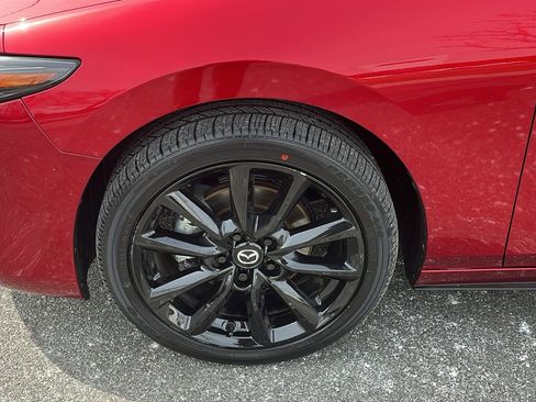Used 2023 MAZDA MAZDA3 s image 8