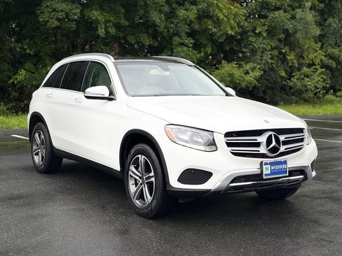 Used 2019 Mercedes-Benz GLC 300 4MATIC image 8