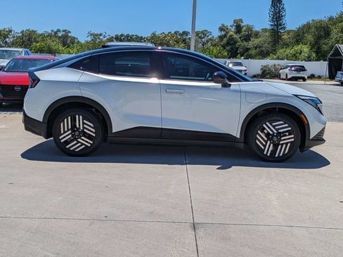 New 2026 Nissan Leaf SV+ FWD image 4