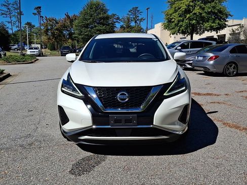 Used 2021 Nissan Murano S image 2