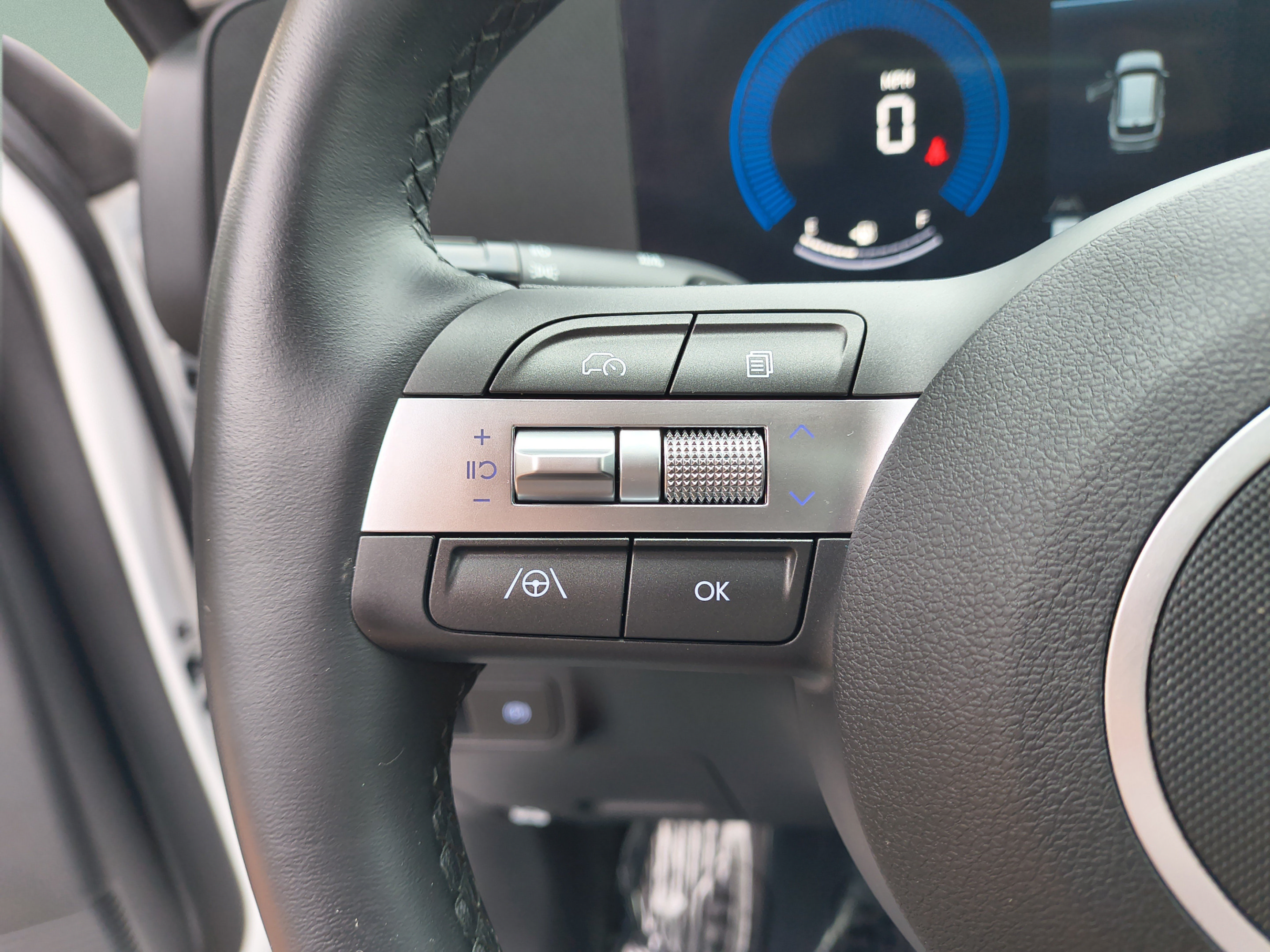 Certified 2024 Hyundai Kona SEL FWD image 29