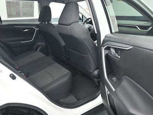 Used 2024 Toyota RAV4 XLE FWD image 12