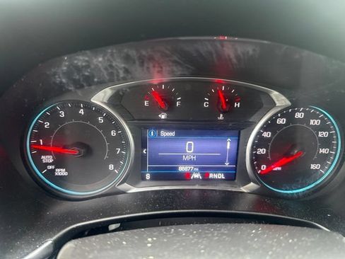 Used 2020 Chevrolet Equinox LT AWD/4WD image 10