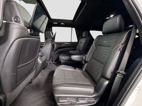 Certified 2023 Cadillac Escalade Sport Platinum AWD/4WD image 27